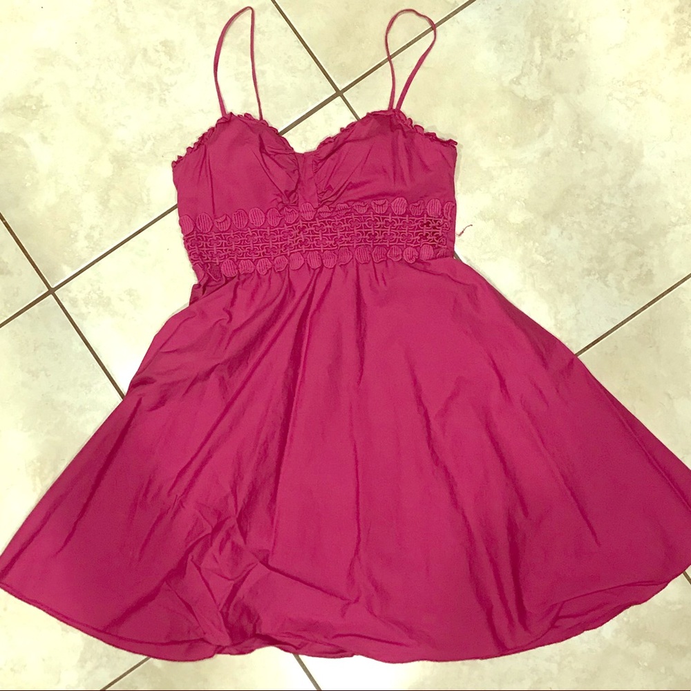 🌺 SUPER FUN  AND FLIRTY DRESS 🌺